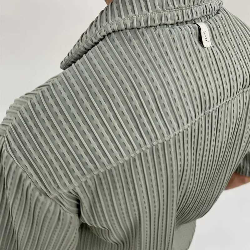 Men Sets Summer Casual Short-sleeved Shirt Shorts Fashion Striped Suit Male Two-piece Set Tracksuit Mens Clothing W250609