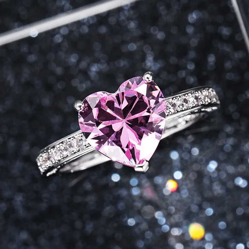 925 Sterling Silver Pink Heart Rings Women Brilliant Cubic Zirconia Bridal Wedding Party Rings Simple Stylish Female Accessories XJ250606