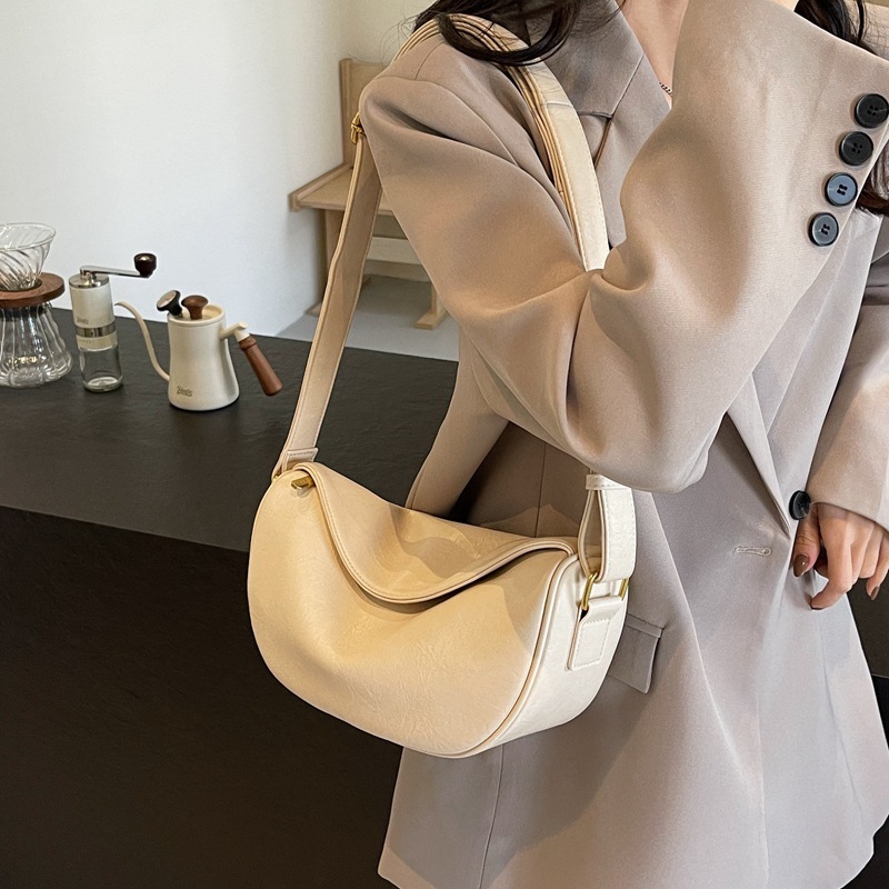 designer Niche Retro Underarm Bag for Women 2025 New Fashion Versatile Shoulder Crossbody Bag Soft Surface High-end Dumpling Bag