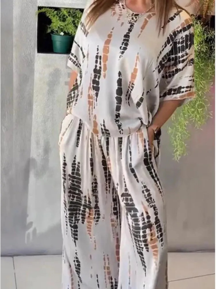 Summer Casual Vintage Printed V-neck Short Sleeve top Wide Leg Pants Suit Women Fashion Two Piece Set Comfortable Outfits 250605