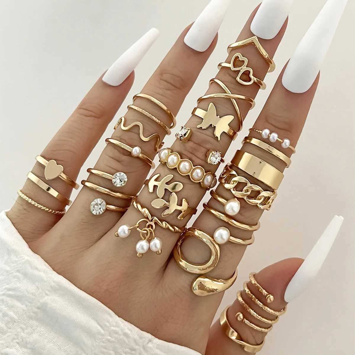 21Pcs Gold Color Heart Rings Set Women Vintage Cross Butterfly Pearl Geometric Hollow Ring Fashion Wedding Party Festival Gifts W250606