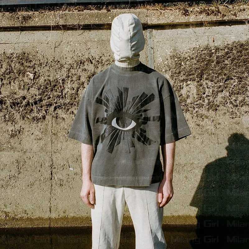 American Hip hop Man Summer Women T-shirts Eye Graphic Print Y2k Clothes Streetwear Harajuku Oversize Short Sleeve T Shirt Top X250607