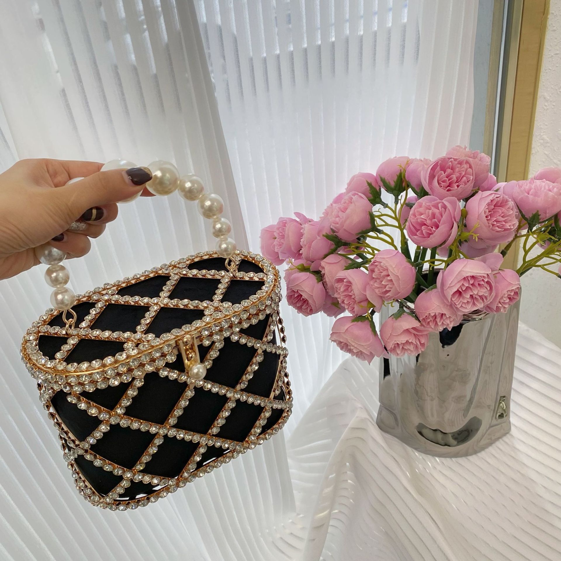 Top High Quality New Style Hollow Shiny Handmade Inlaid Pearl Diamond Bag Evening Rhinestone Birdcage Basket Clutch Crossbody Bag New Free Delivery De