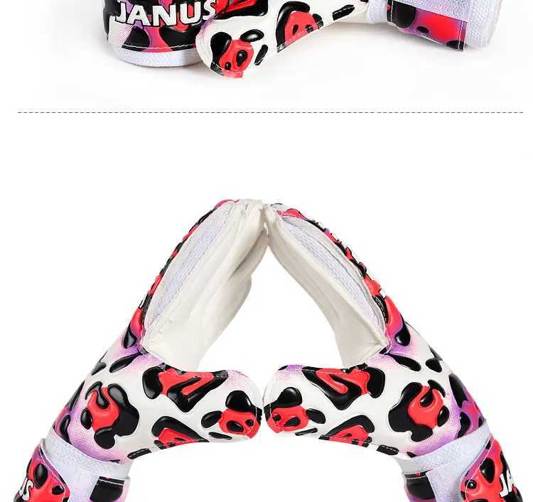 Professional Children Finger Protection Outdoor Latex Thickened Soccer Goalkeeper Gloves Leopard Printed Goalie Gloves XJ250606