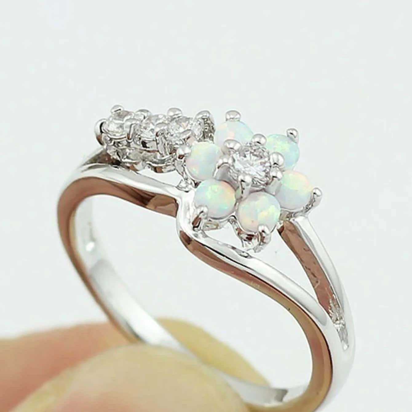 1 PC Fashion Cubic Zirconia Faux Opal Ring For Women Wedding Party Valentines Day Gift W250606