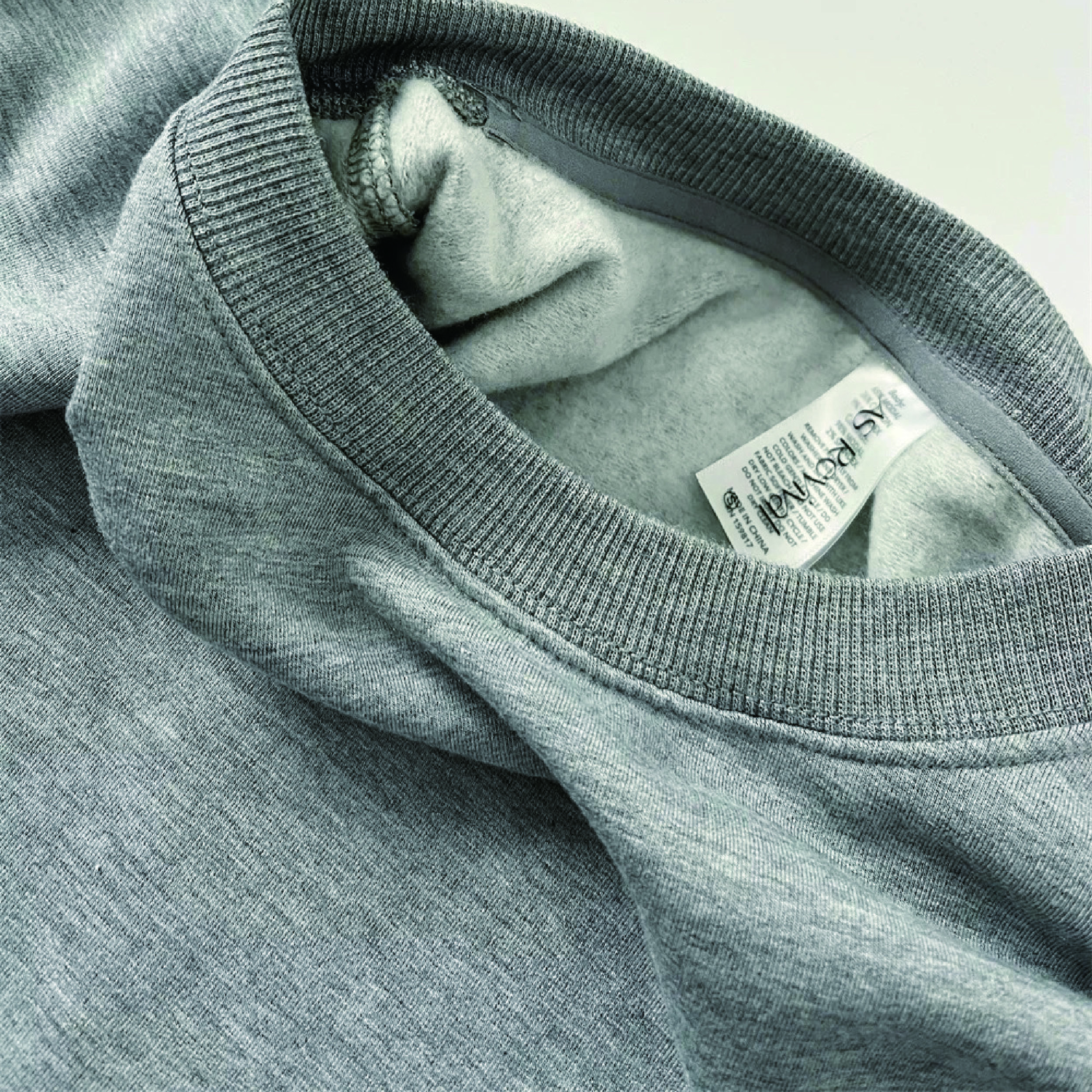 Fashionable Womens Loose-Fit Pullover Sweatshirt Simple & Comfortable Pure Color Model