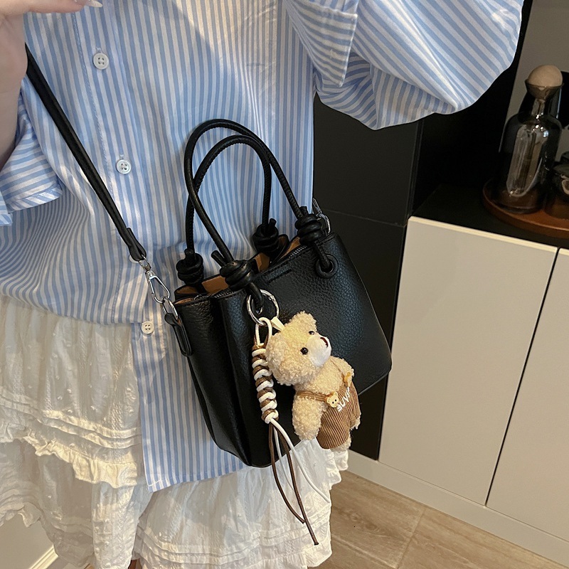 designer High-end Multi-compartment Commuter Bag for Women 2025 Spring New Casual Office Small Tote Shoulder Crossbody Bag