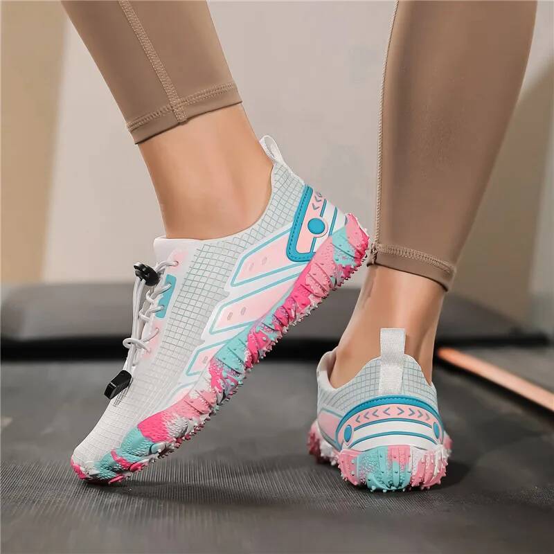 Ddmyoutdoor New Fashion White Swimming Man Non Slip Quick Drying Barefoot Unisex Beach Water Shoes Big Size Sneakers Men Outdoor Shoes