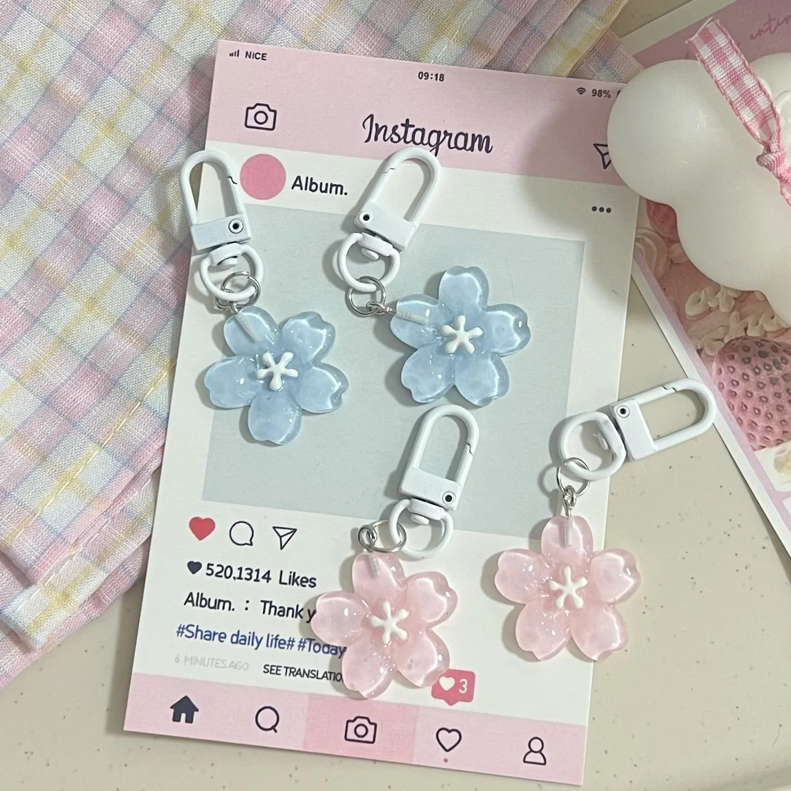 Simulated Sakura Key Chain Resin Flower Jelly Sakura Pendant Keyring Cherry Blossom Translucent Flower Doll Pendant 250606