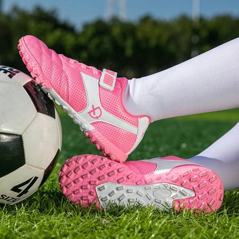 Ddmyoutdoor Professional Indoor Turf Soccer Kid New Design Green Children Football Sneakers Hook Loop Futsal Training Shoes Size Outdoor Shoes