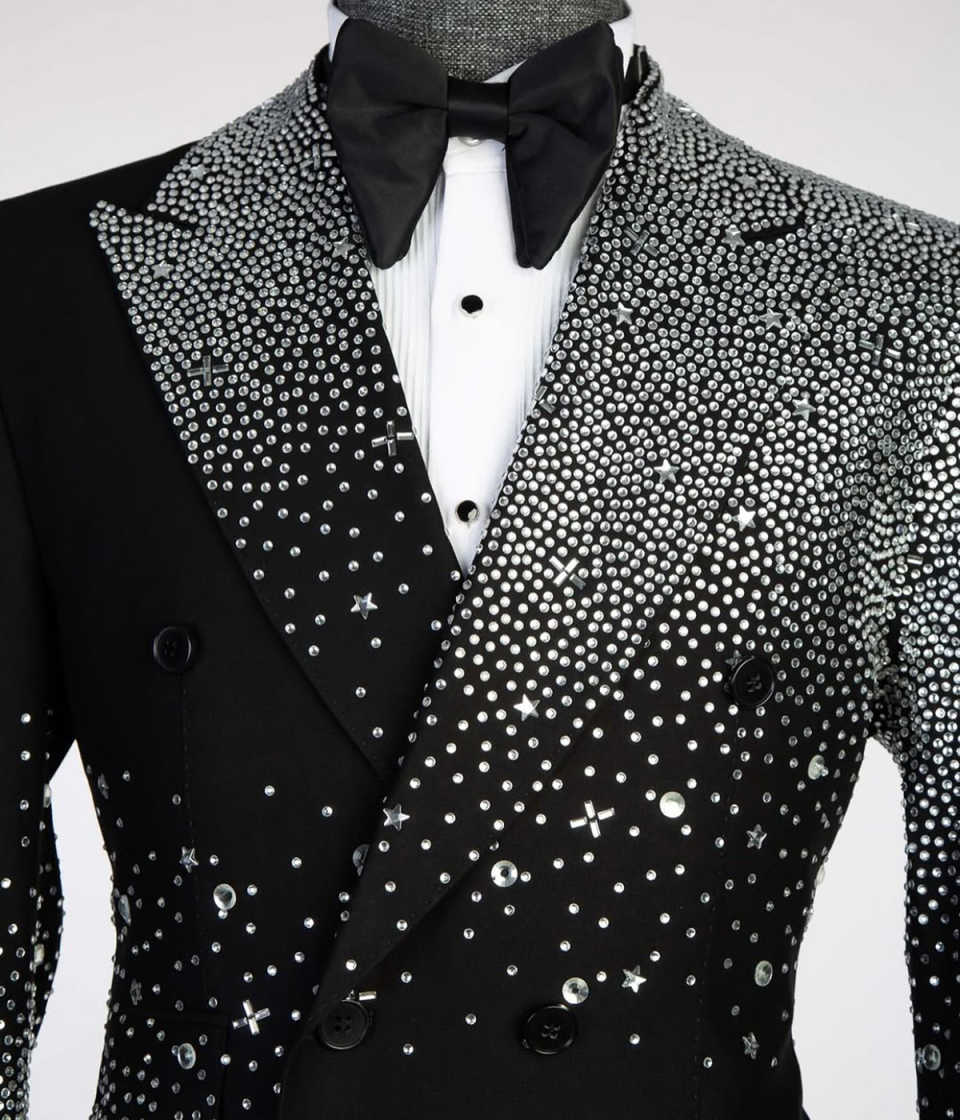 Noble Beaded Wedding Tuxedos 2 Piece Set Jacket Pants Handmade Men Suit Peaked Lapel Customized Groom Wear Party Suits