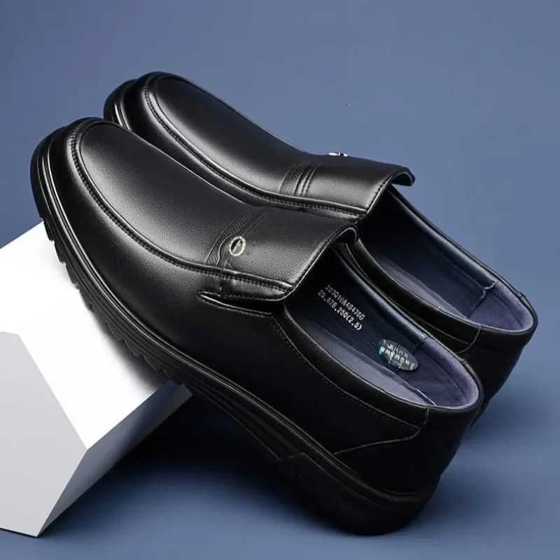 Man Casual Shoe Black Round Toe Classic Original Footwear Offer Cowhide Leather Loafers Shoes for Men High Quality Fashion Retro 250605