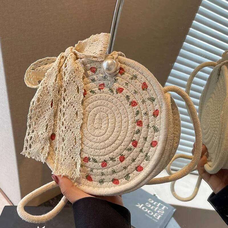 Popular Hand-Woven Women New Seaside Crossbody Retro Chic Beach Holiday Personality Straw Ins Small Round Bag