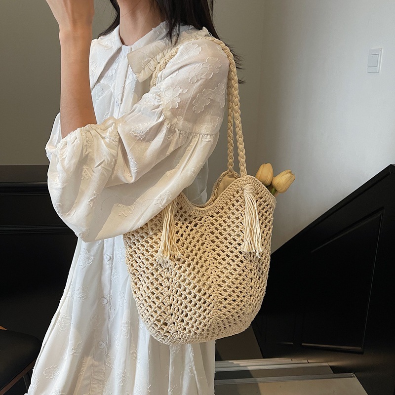 designer Large Capacity Cotton Woven Bag 2025 New Hollow Out Straw Bag Lazy Style Shoulder Bag Vacation Beach Bag Women's Bag