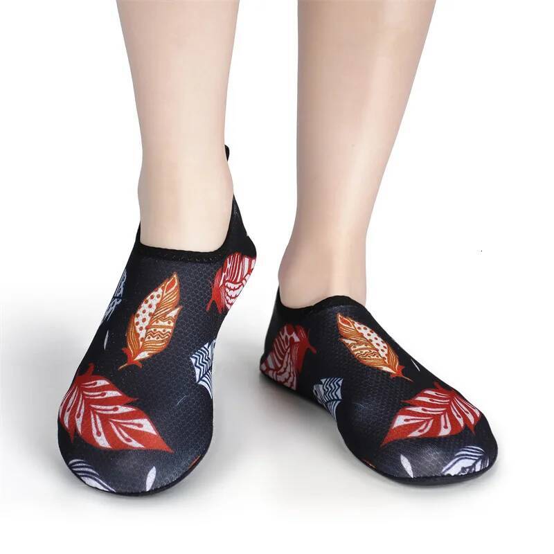 Ddmyoutdoor New Yoga Sports Sneakers Surf Upstream Light Quick Drying Beach Water Shoes Unisex Swimming Aqua Seaside Barefoot Slippers Outdoor Shoes