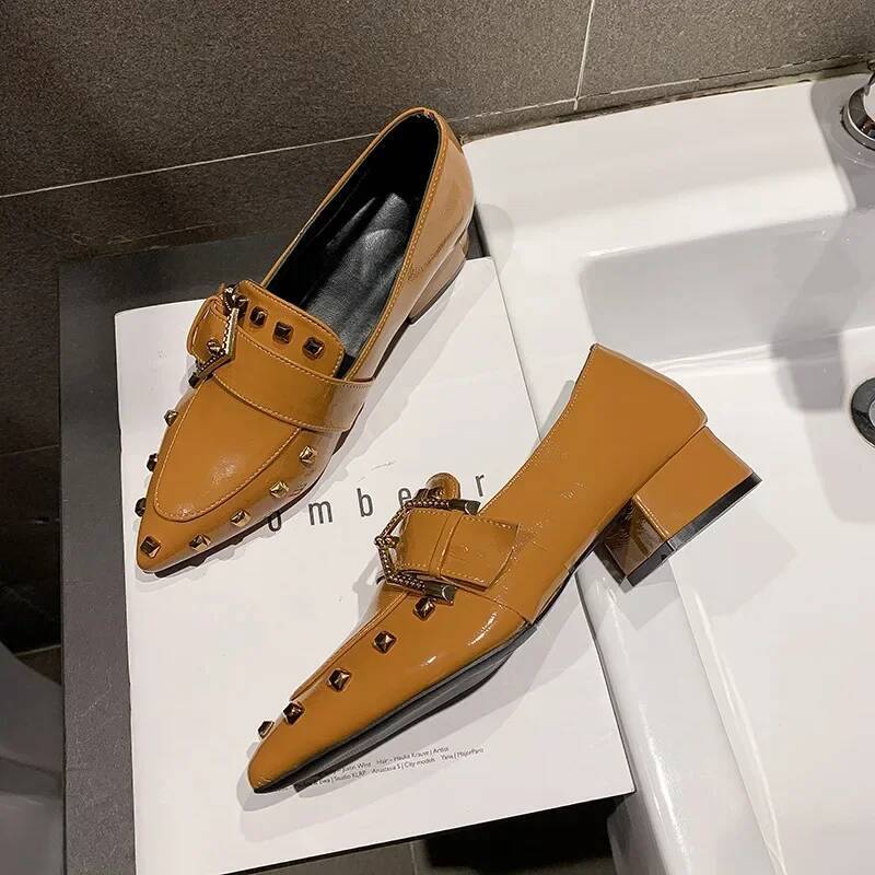 ddmyoutdoor Spring Rivet Women S Pointed Toe Thick Heels Fashion British Style Loafer Female Slip On Shoes Zapatillas Mujer Outdoor Outdoor Shoes