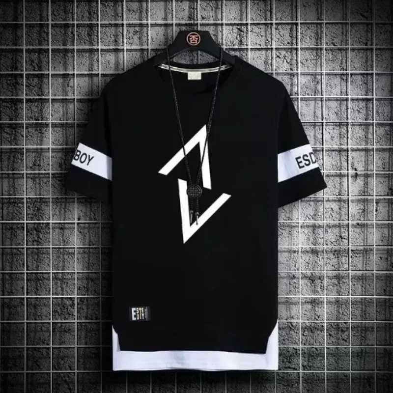 Summer set short sleeved t-shirt for men paired with cool and trendy shorts for couples and half sleeved clothes for teenagers. W250609