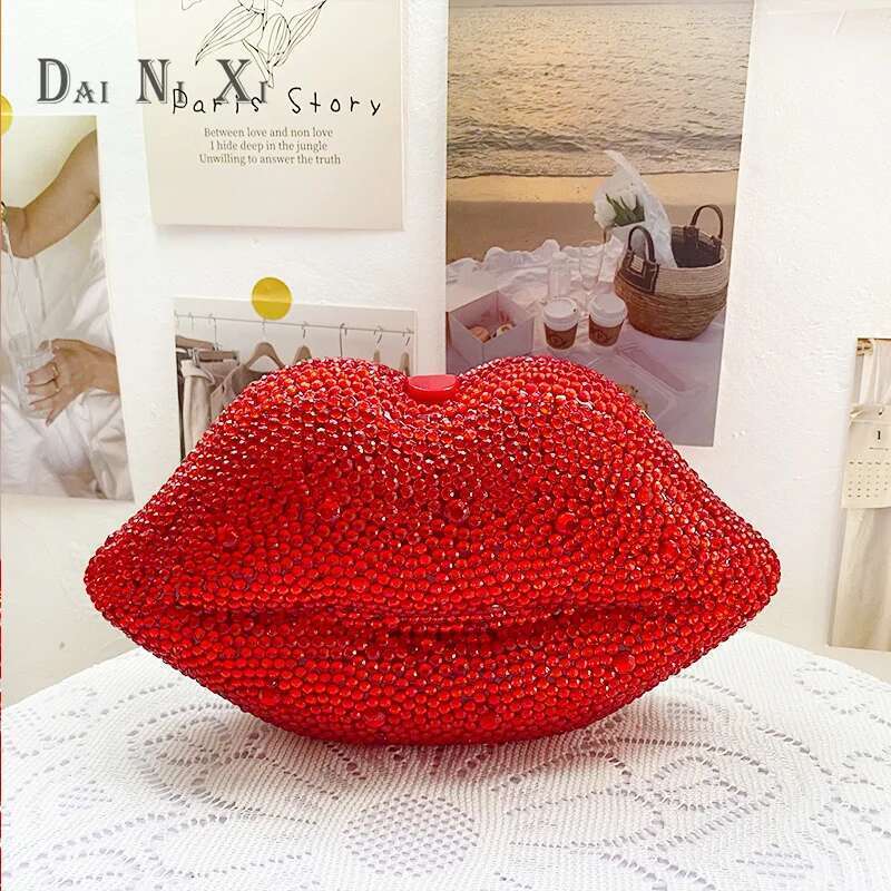 Dai Ni Xi Female Red Sexy Full Dia Lips Shape Crystal Bags Woman Clutches Wedding Evening Purse For Ladies