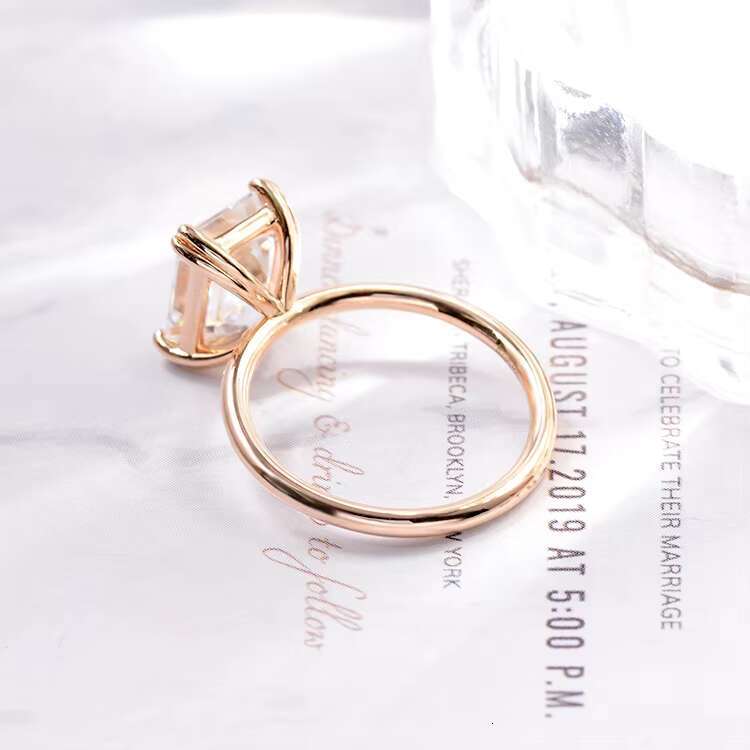 Custom Made Jewelry 9K 10K 14K 18K Gold GRA Certified 2ct 6*8mm Emerald Cut Loose Moissanite Diamond VVS Engagement Wedding Ring
