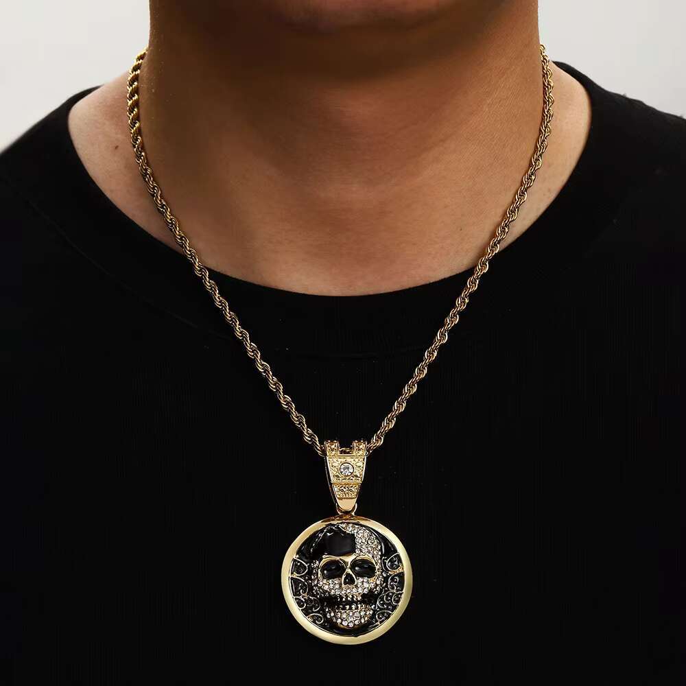 Hot Selling Mens Dark Style Cuban Chain Necklace Black Drip Oil Alloy Full Diamond Skull Pendant Fashion Charm Bracelets