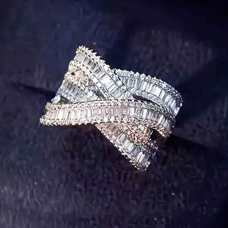 925 Sterling Silver Cross Rings Full Bling Iced Out Cubic Zirconia Gorgeous Wedding Band Accessories for Women Party Jewelry XJ250606