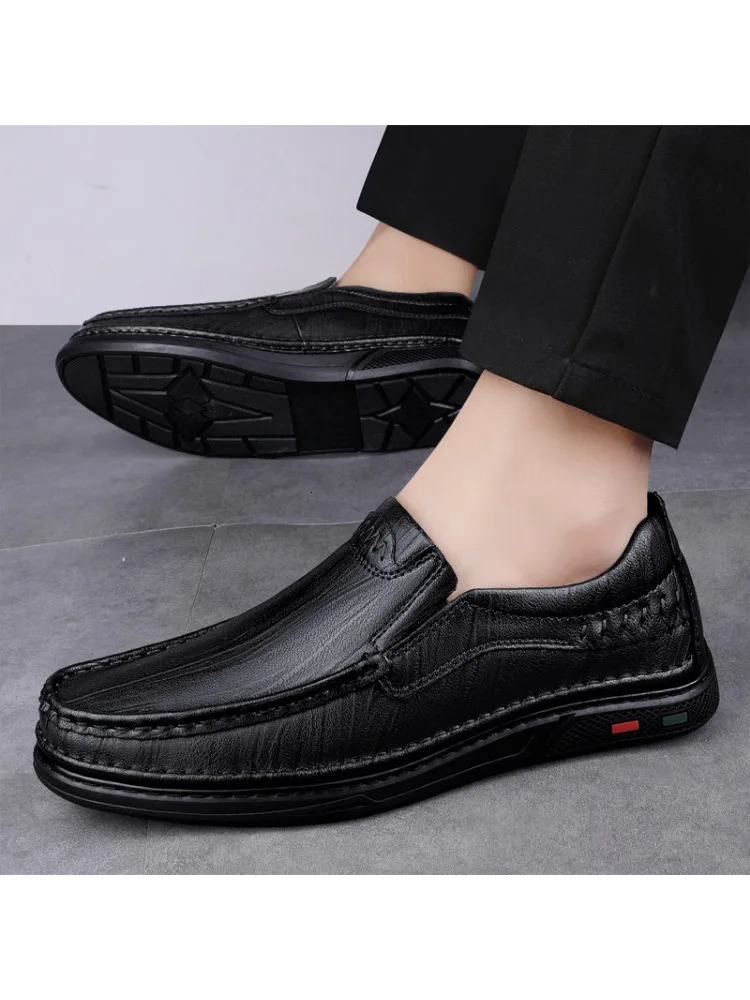 summer simple breathable cowhide mens Doudou shoes cross-border large size classic lazy casual shoes men 250605