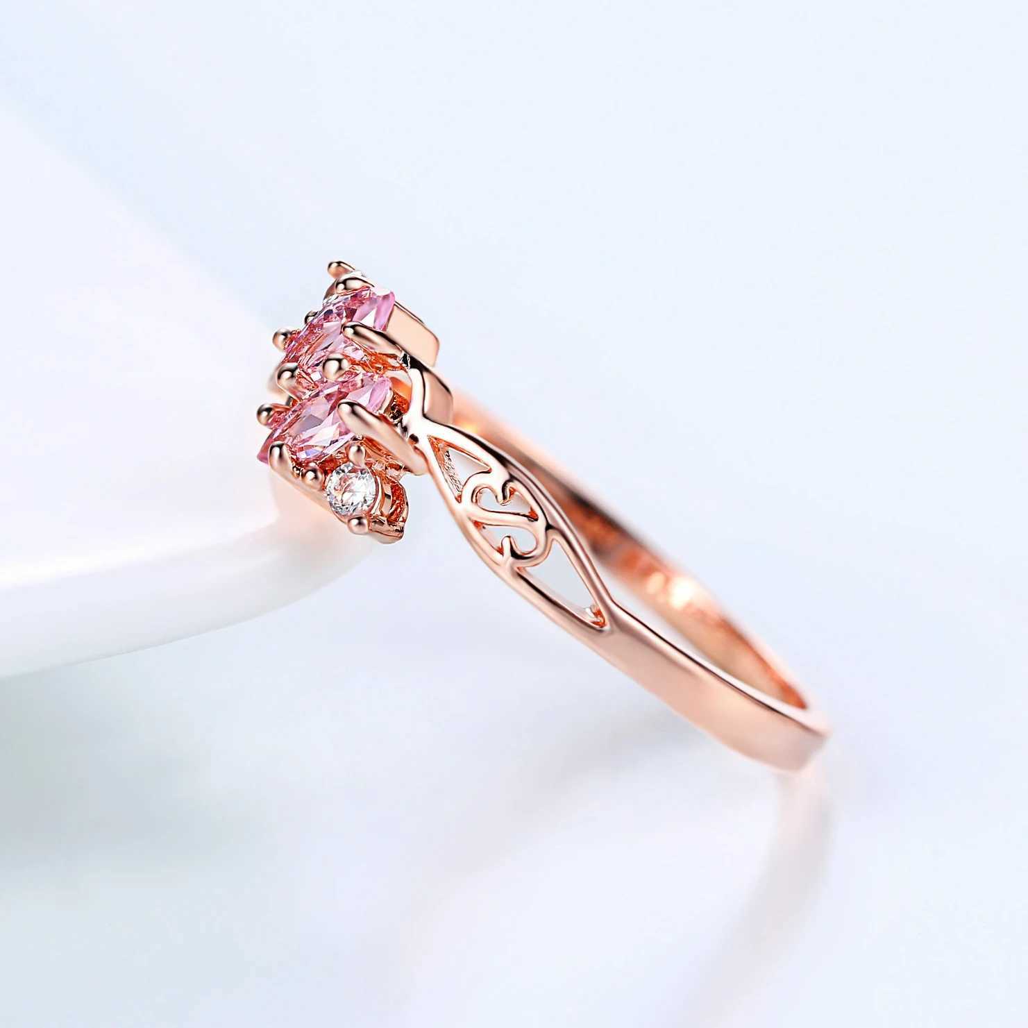 Delicate Pink Crystal Dainty Rings for Women Hollow Out Rose Gold Color CZ Princess Promise Dating Ring Fashion Jewelry R671 W250606