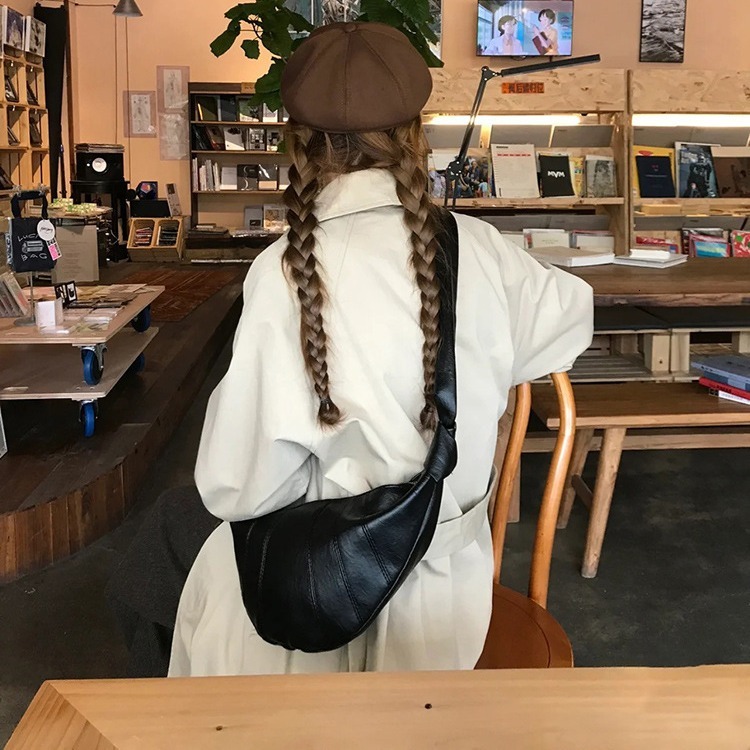 designer Unisex Versatile Casual Large Capacity Crossbody Bag Chest Bag Dumpling Bag Horn-shaped Bag Shoulder Bag Ins Bag Trendy