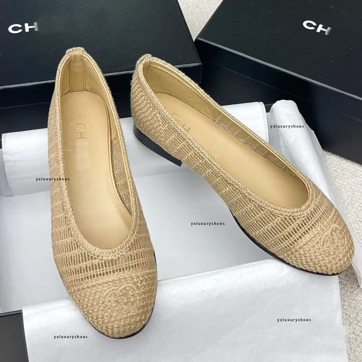 2025 Parisian designer shoes Luxurious new flat women's shoes fashionable and casual CC ballet shoes comfortable and breathable woven shoes for women in summer