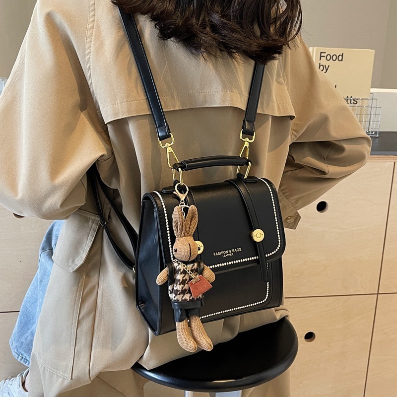 designer French Style Niche Retro Textured Handbag for Women New Student Class Backpack 2025 Spring Crossbody Bag