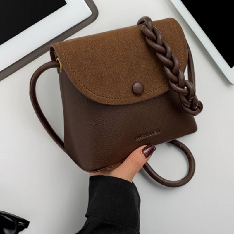 Top quality Brand High Quality New Style Niche Retro Bag High-end Single Shoulder Fashion Crossbody Bag Phone Versatile Bucket Bag New Free Delivery D