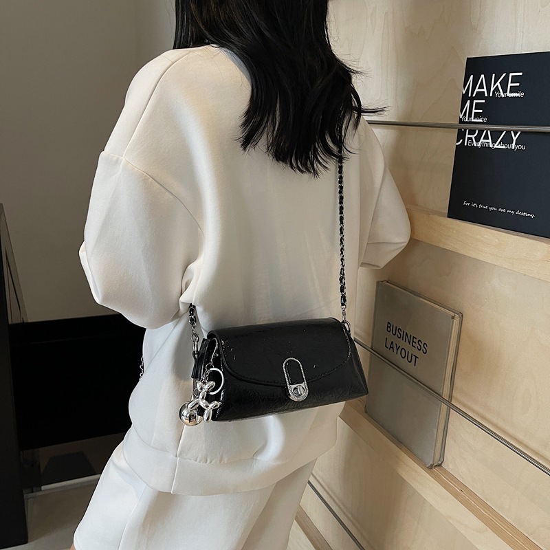 designer High-End Underarm Bag for Women 2025 New Trend Summer Crossbody Small Bag Fashion Simple Chain Bag Small Squar