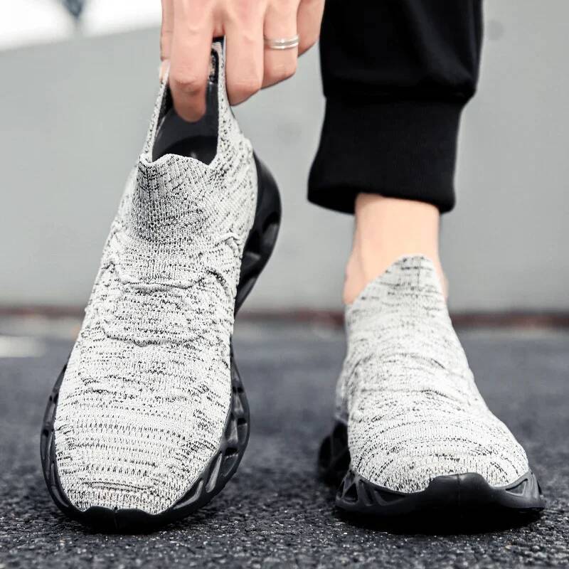 Ddmyoutdoor MAEDEF Classic Fashion Men Casual Anti Slip Flats Walking Shoes Mens Sneaker Breathable Soft Comfortable New Footwear Outdoor Shoes