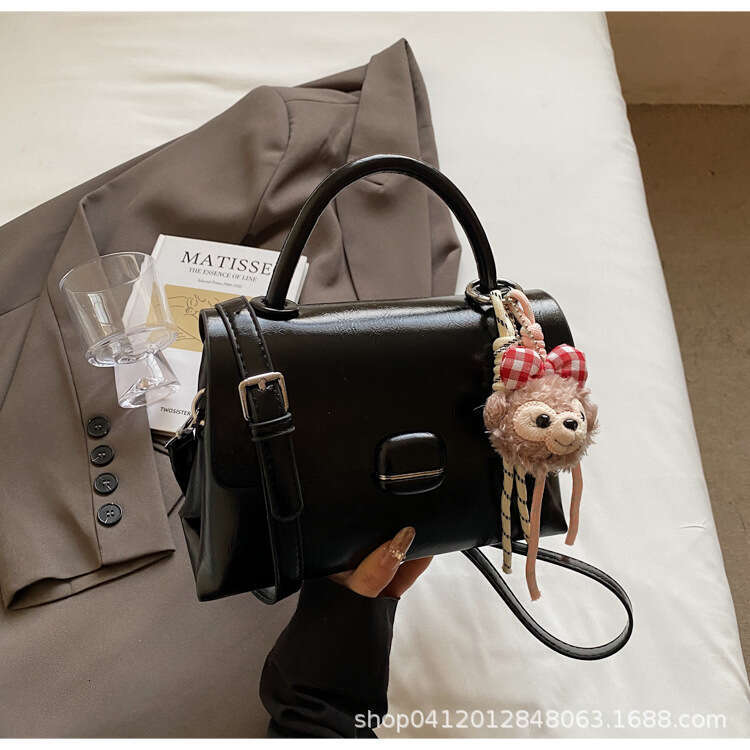 Large Capacity Tote for Women 2025 New Fashion Underarm Crossbody Small Square Bag Soft Leather Casual Texture Stylish Trendy