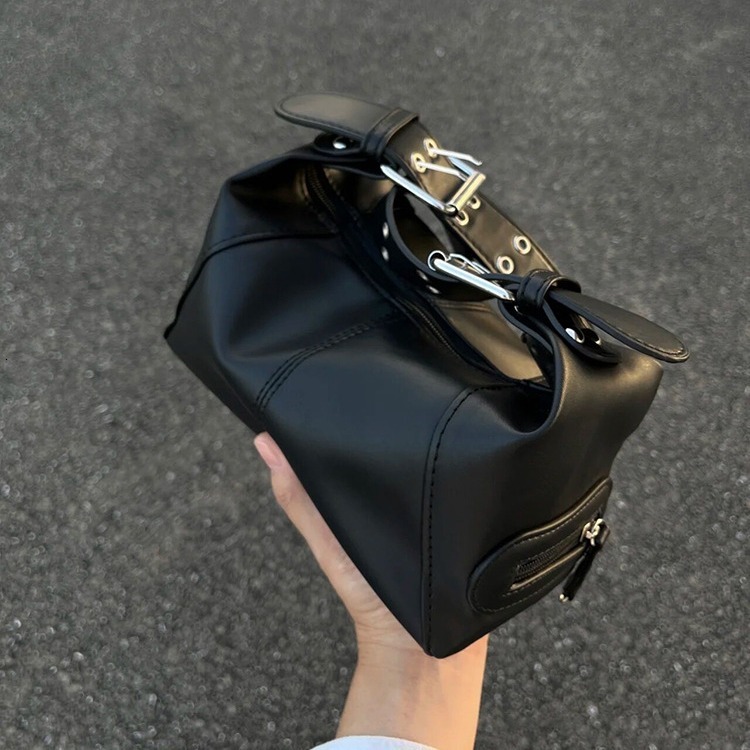 designer Niche Design High-End Motorcycle Bag Y2K Sweet Cool European and American Style Hot Girl Belt Underarm Bag Single Shoulder Crossbody Bag Tren