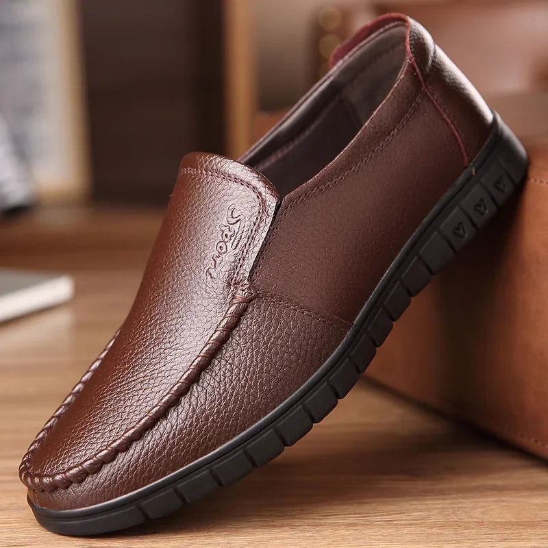 Men Loafers Fashion Slip on Soft Flats Genuine Leather Simple Moccasin Comfy Handmade Man Driving Footwear Non-Slip Boat Shoes 250605