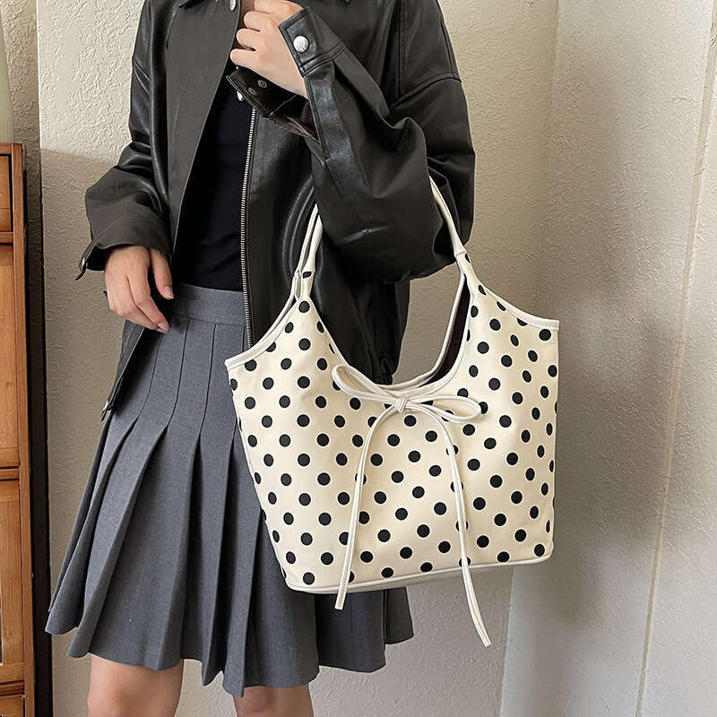 Korean Style Polka Dot Fashion Shoulder Large Capacity New Personality Handbag Basket with Bowknot Strap Underarm Bag