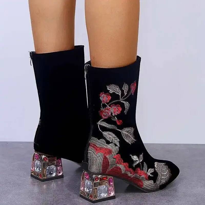 Ddmyoutdoor New Fashion Winter Women Embroidered Mid Calf Plush Motorcycle Boots Zipper Square Heel Warm Ladies Botas Mujer Yu Outdoor Shoes