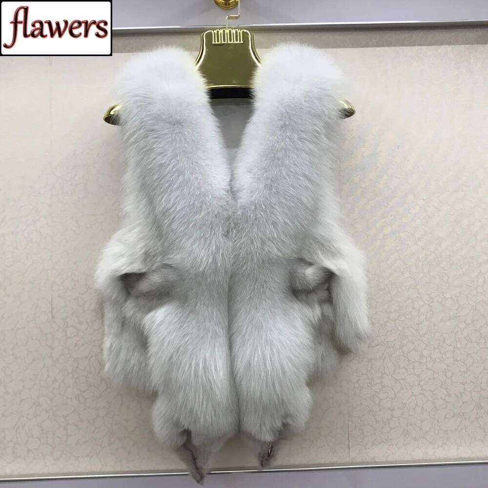 2025 Hot Sale Women 100% Genuine Vest Natural Soft Sleeveless Jacket Lady Quality Warm Real Fox Fur Gilet