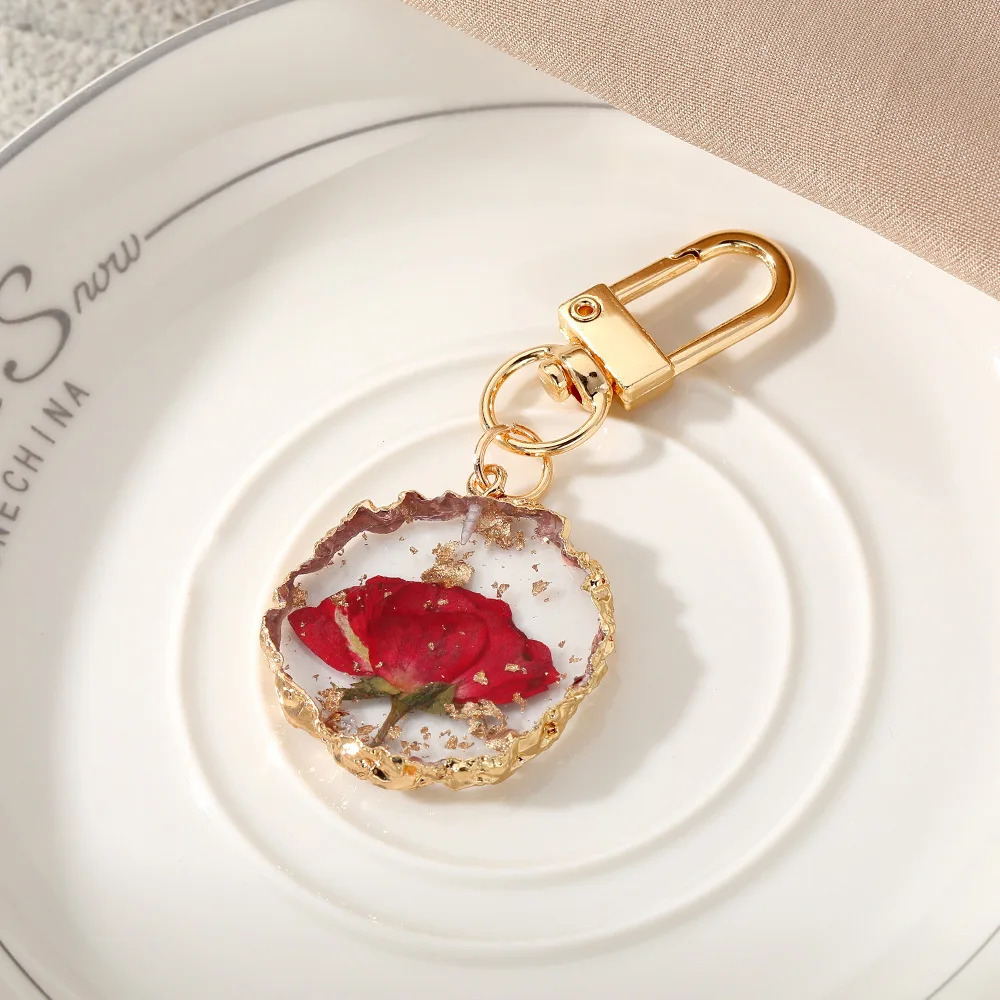 Natural Petal Dried Flower Keychain Round Colorful Pressed Flower Daisy Resin Keyring Women Rotatable Clasp Key Holder 250606