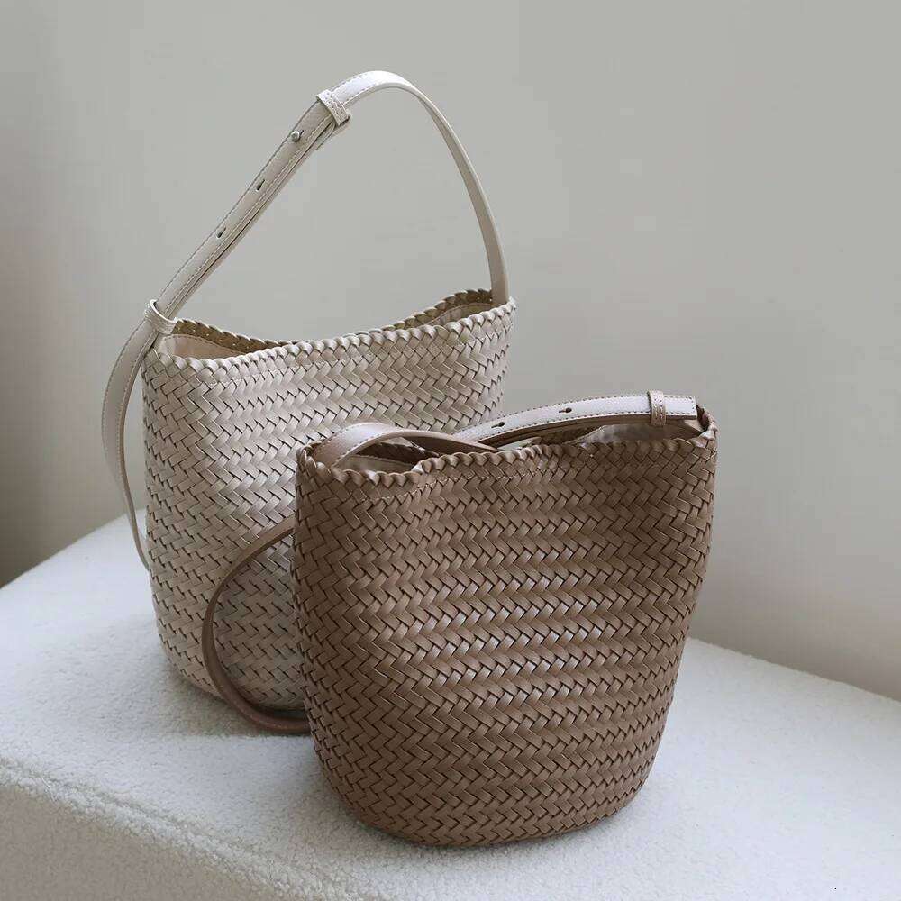 2025 New Hand-Woven Women's High-End Casual Bucket French Retro Commuter One-Shoulder Crossbody Bag PU Material
