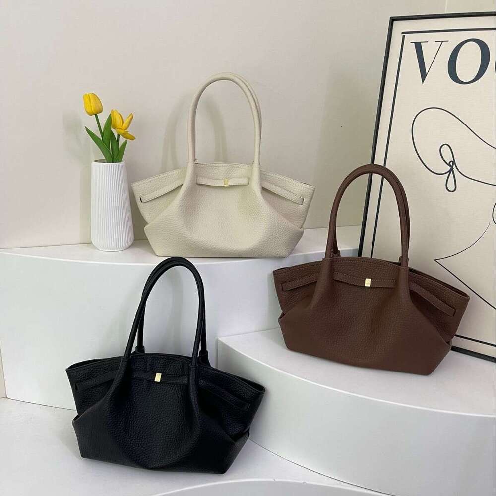 Large Capacity Pleated Cloud for Women 2025 New Dopamine Shoulder High-end Fashion Stylish Tote Bag