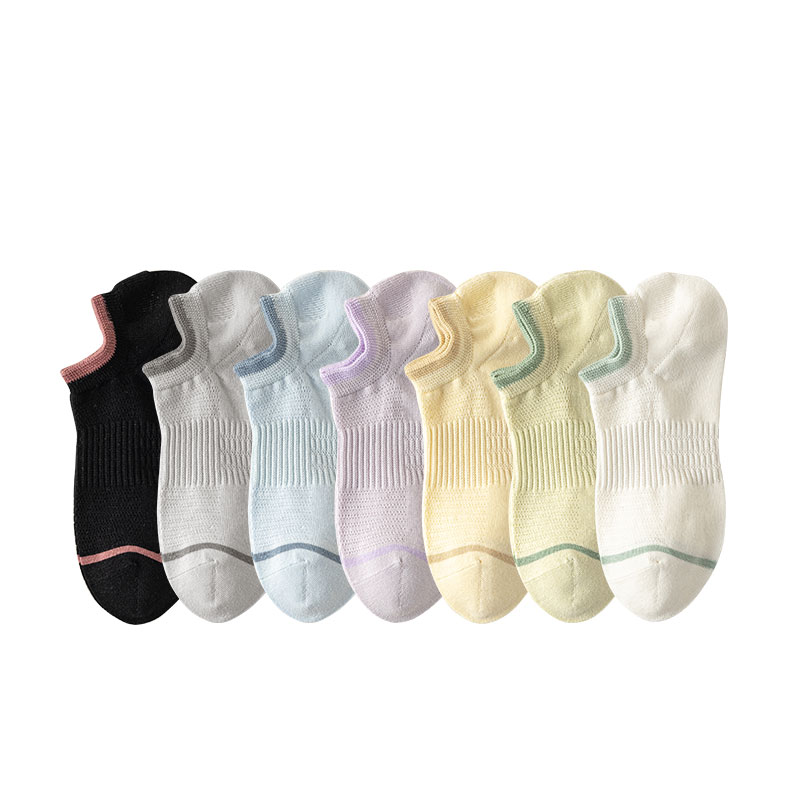 Casual Everyday Socks for Women - Durable Cotton Blend Design