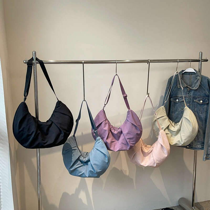 2025 New Lightweight Dumpling Outdoor Large Capacity Casual Travel Crossbody Korean Style Ins Shoulder Bag