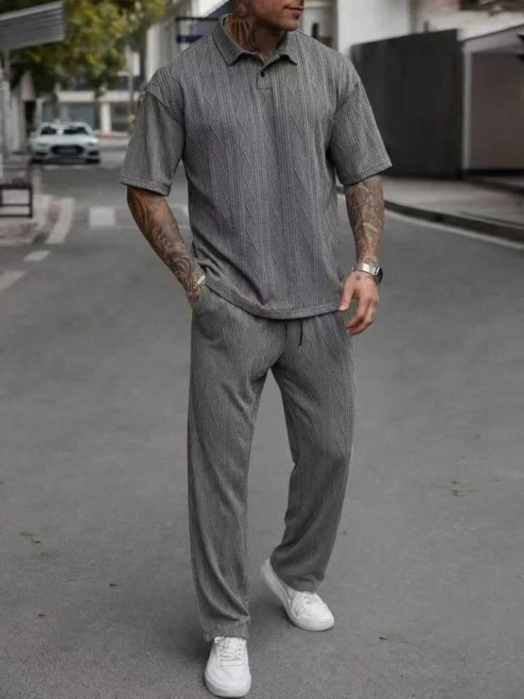 New summer styles for men Solid-color jacquard set fashionable line texture casual lapel short-sleeved POLO shirt trousers W250609