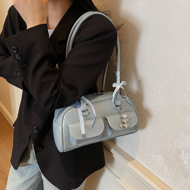 designer High-End Commuter Tote Bag 2025 Spring Summer Large Capacity Shoulder Underarm Bag Versatile Double Pocket Boston Bag