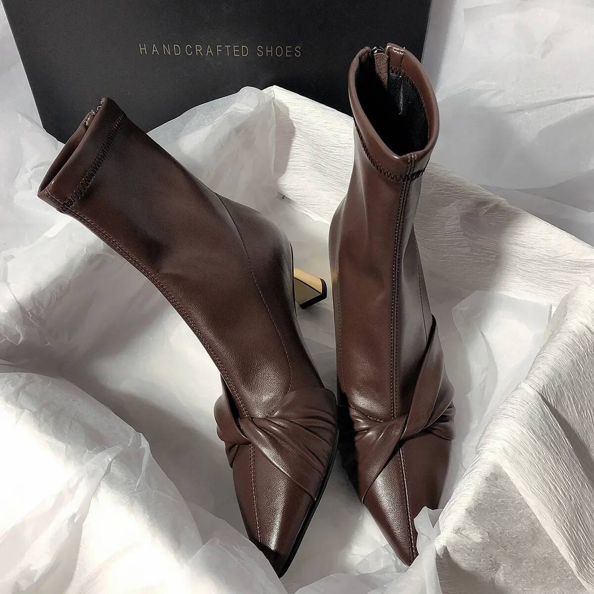 Ddmyoutdoor Vintage Brown Ankle Boots Fashion Elegant Pointed Toe Shoes Autumn Winter High Heel Women Designer Short Booties Outdoor Shoes