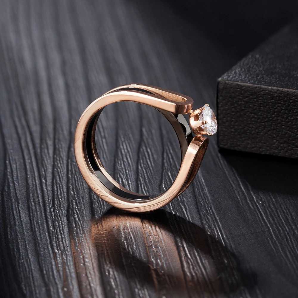 TYO Fashion Charm Crystal Jewelry Ring Men Luxury Cubic Zirconia Stainless Steel Elegant Rings Punk For Women Wedding Engagement W250606