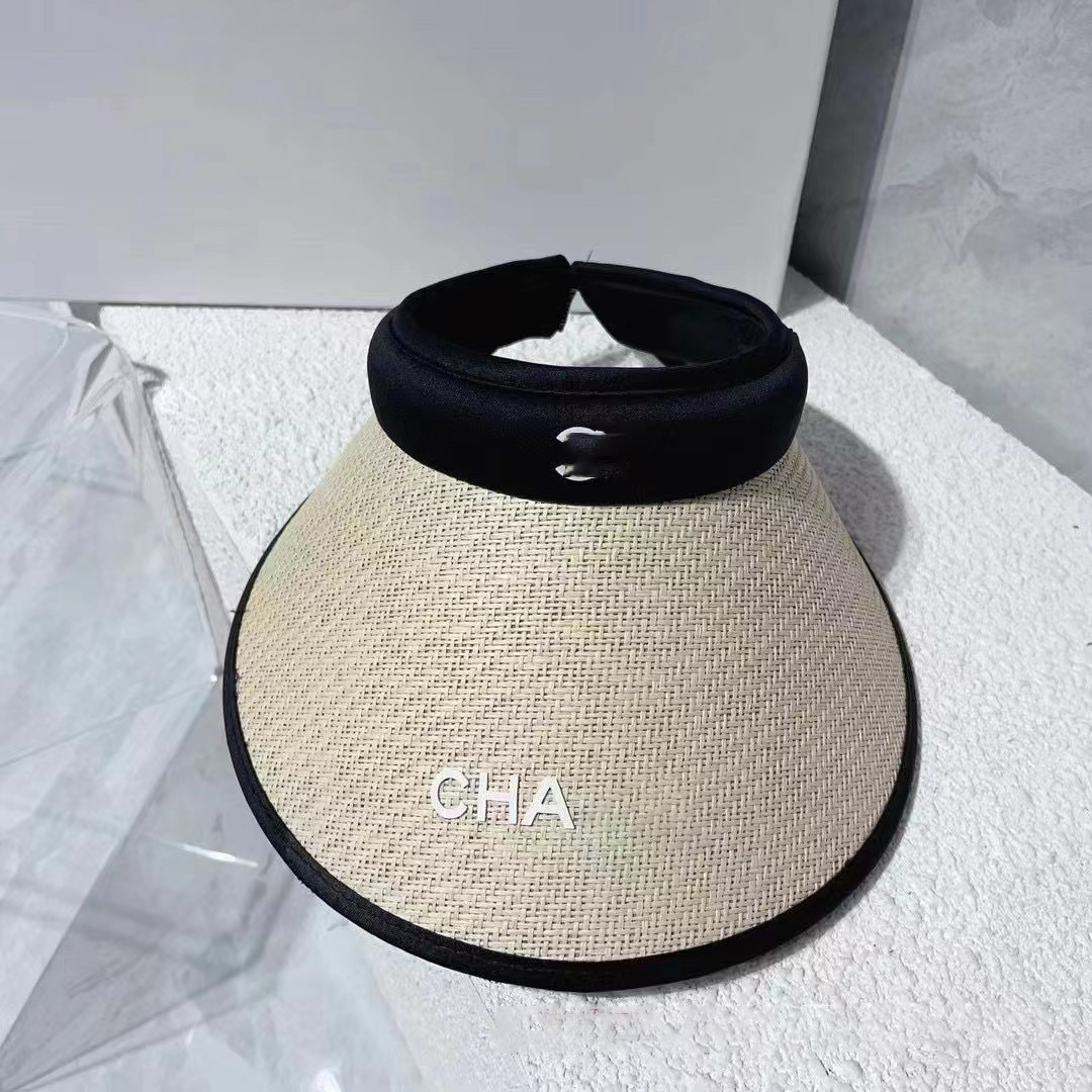 Women Visors hat Summer designer cap letter embroidery Straw wide brim outdoor cycling sun protection sunshade hat Beach cap vacation hat Elegant All match Sun hat