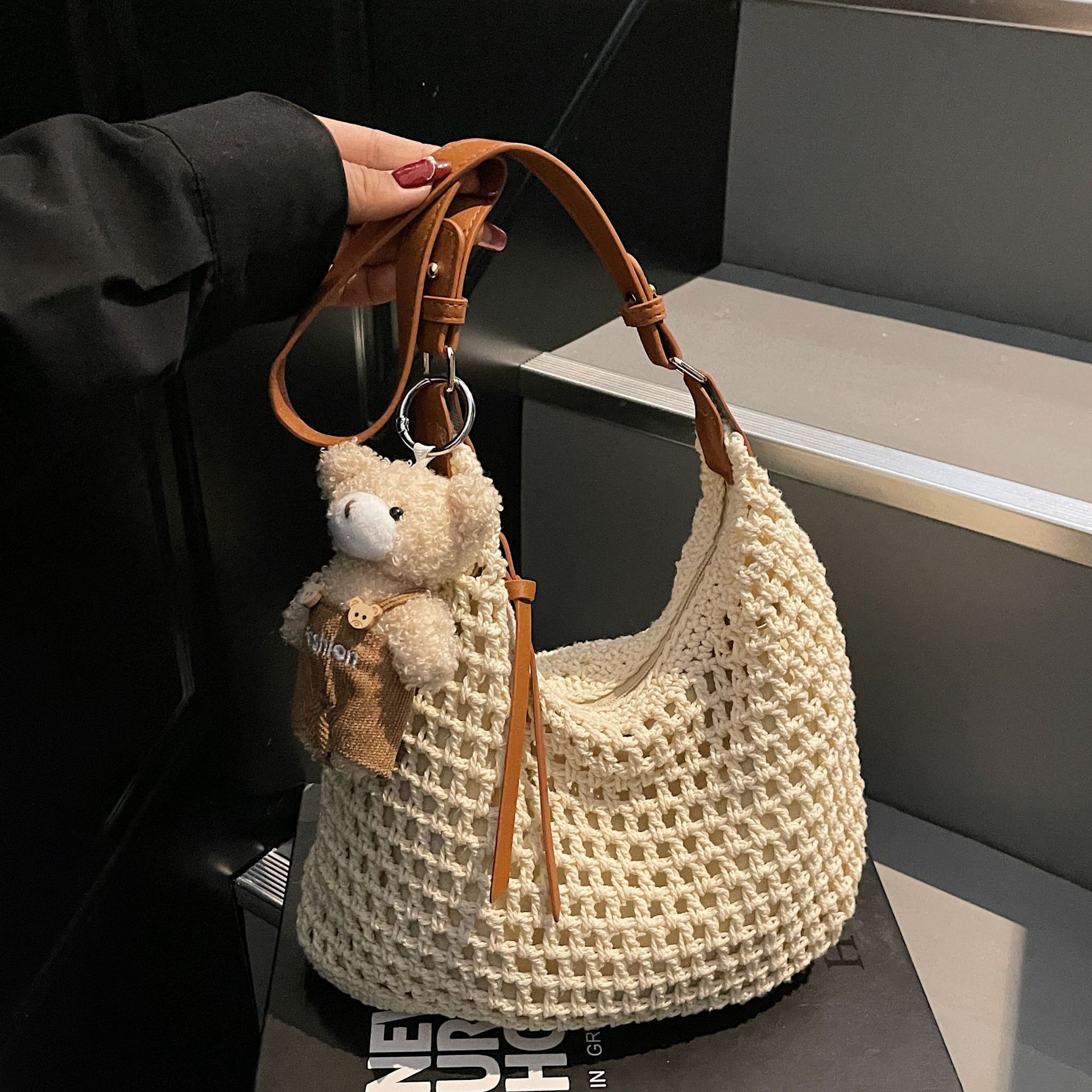 designer Cross-border Lazy Tote Bag Summer 2025 New Niche High-end Woven Bag Beach Handbag Shoulder Bag for Wo